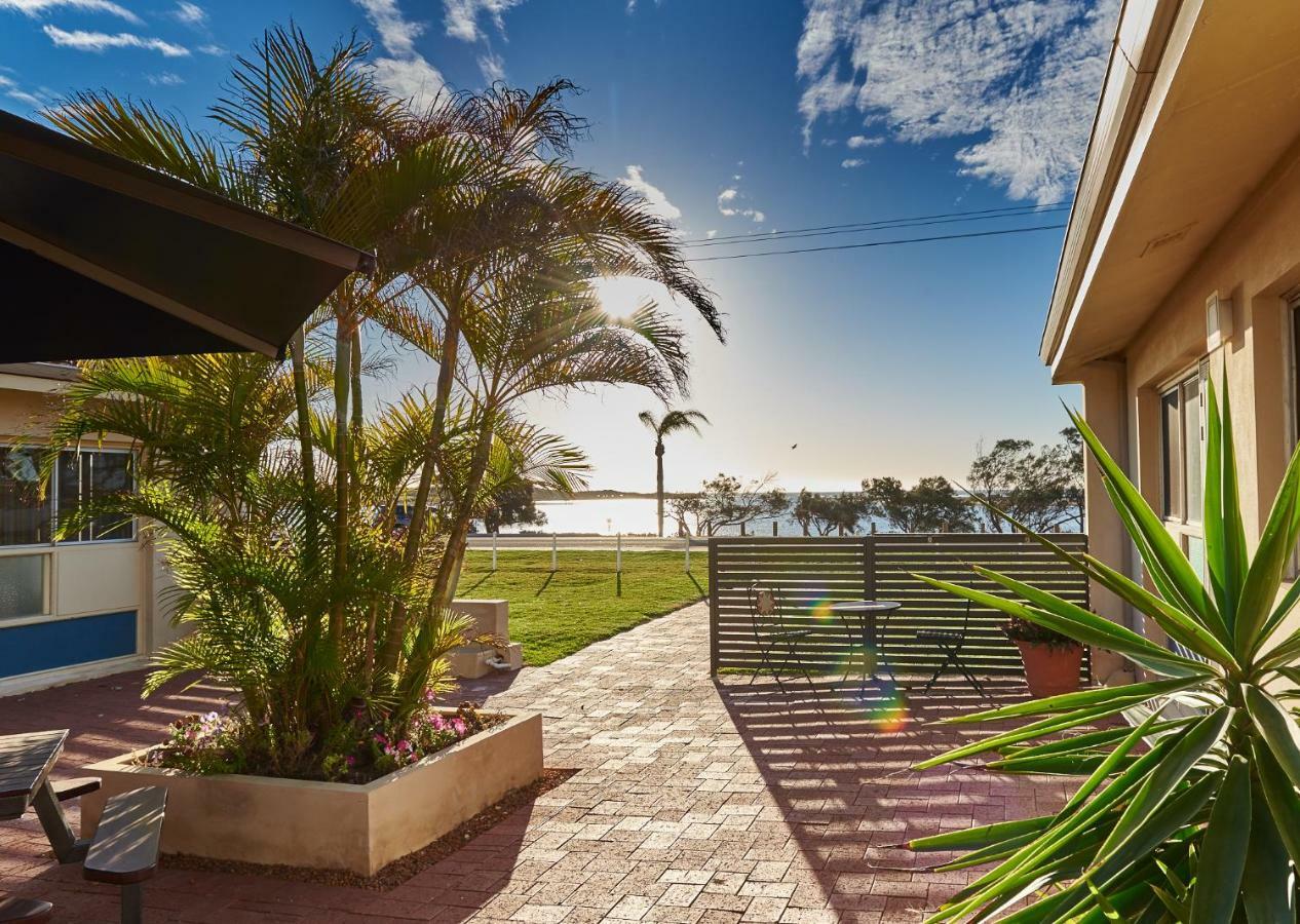 Api Pelican Beach Front Apartments Kalbarri Exterior foto